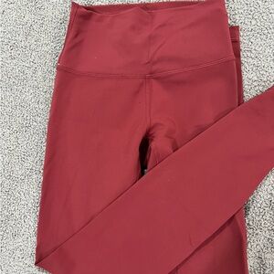 Wunder train Lululemon leggings almost like new